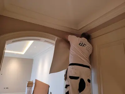 Period townhouse premium wallpapering — luxury London